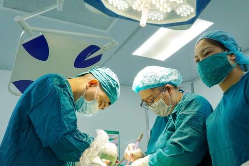 Người phụ nữ phải cắt thận vì thận mất chức năng do ứ mủ kéo dài