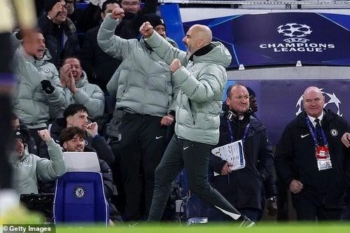 Chùm ảnh: Chelsea đè bẹp Barcelona ở Champions League