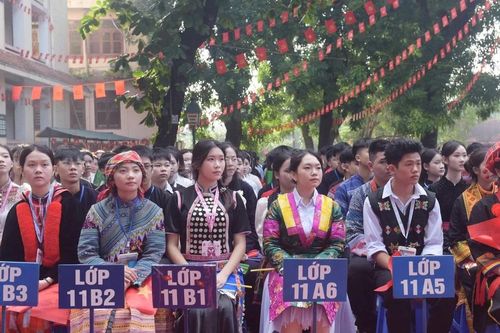 Đầu tư cơ sở vật chất và chuyển đổi số, nâng tầm giáo dục vùng cao