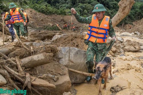 BĐBP chung tay cùng nhân dân ứng phó, khắc phục hậu quả mưa lũ
