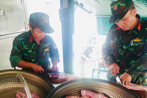 'Căn bếp' đặc biệt của bà con xã Hòa Thịnh