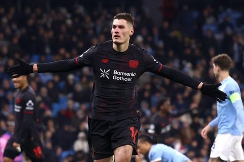 Chelsea đại phá Barca, Man City thua sốc trên sân nhà