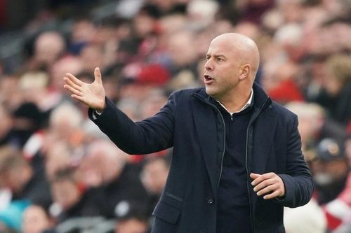 Nhận định Liverpool vs PSV, 03h00 ngày 27/11: The Kop sa lầy