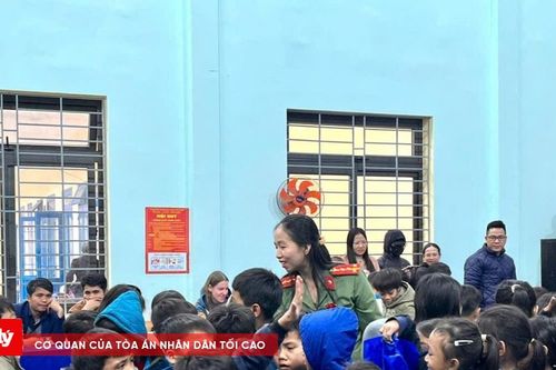 Công an TP Đà Nẵng: Sưởi ấm biên cương sau mưa lũ
