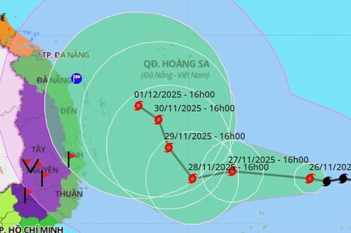 Bão số 15 Koto gặp không khí lạnh, điều gì sẽ xảy ra?