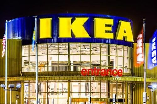 Vì sao nhiều thương hiệu chọn đứng ngoài cuộc đua Black Friday?