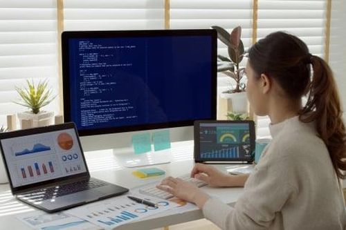Nhu cầu nhân sự AI và công nghệ tăng mạnh tại Việt Nam