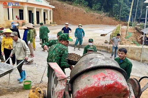 Bài 2: Nỗ lực đưa 'bản tối' thành 'bản sáng'
