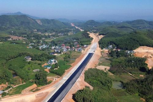 Cao tốc hơn 13.800 tỷ đồng thi công ngày đêm, thông xe trước ngày 19/12