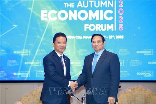Thủ tướng tiếp Bộ trưởng Bộ Công nghiệp, Khoa học, Công nghệ và Đổi mới sáng tạo Campuchia