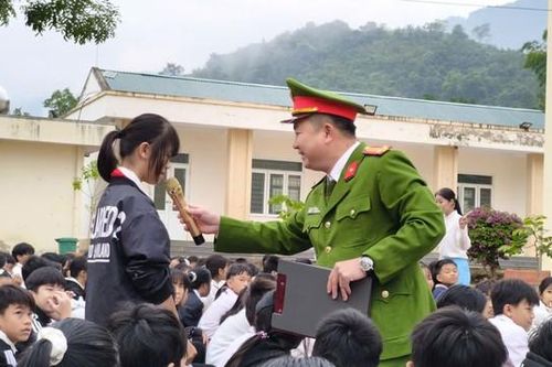 'Công an xã, phường chịu trách nhiệm trực tiếp phòng ngừa thanh, thiếu niên hư'
