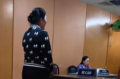 Cựu Phó giám đốc bật khóc khi nghe tòa tuyên án
