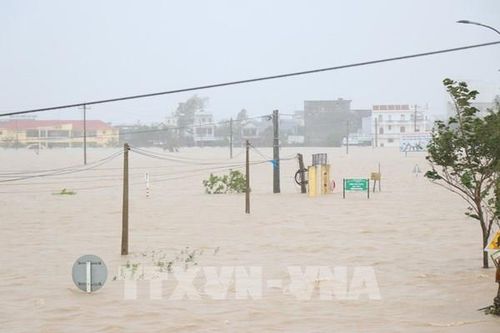 Hỗ trợ người nộp thuế tại các địa phương bị tổn thất do bão lũ