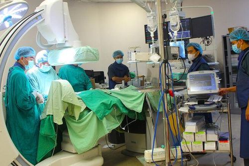 Tăng cường vai trò lãnh đạo của Đảng trong phát triển y tế