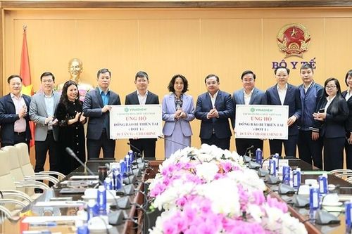 Bộ Y tế tiếp nhận 20 tấn hóa chất hỗ trợ các địa phương khắc phục hậu quả mưa lũ