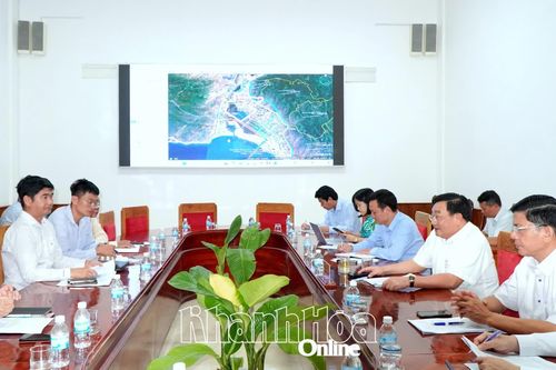 Sớm giao mặt bằng để khởi công xây dựng Khu Công nghiệp Cà Ná