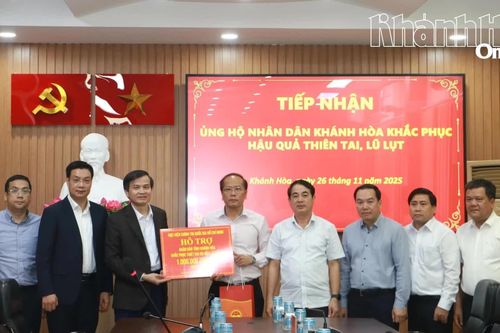 Học viện Chính trị Quốc gia Hồ Chí Minh và Công ty TNHH KN Cam Ranh ủng hộ tỉnh Khánh Hòa 9 tỷ đồng khắc phục hậu quả thiên tai