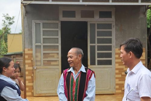 Già K'Prek - cầu nối gắn kết cộng đồng ở bon Sa Nar