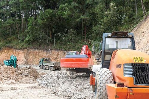 Khẩn trương nối lại những cung đường sạt lở