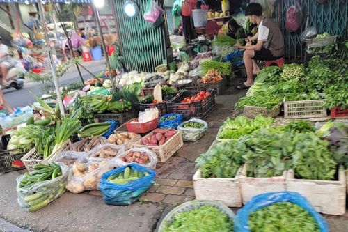 TP. Hồ Chí Minh: Không để đứt gãy nguồn cung, nâng giá bất hợp lý rau, củ, quả