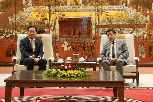 Hà Nội hợp tác Hàn Quốc phát triển đường sắt đô thị