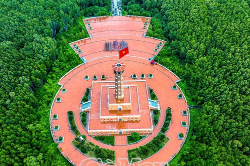 Về nơi 'đất biết nở, rừng biết đi'