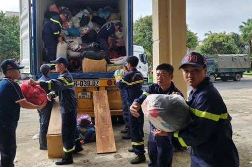 Cần gói an sinh xã hội cho người dân vùng lũ