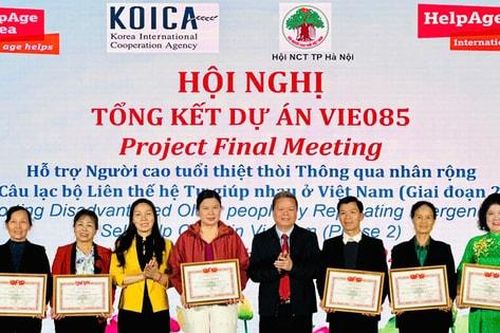 Hà Nội đẩy mạnh nhân rộng CLB Liên thế hệ tự giúp nhau