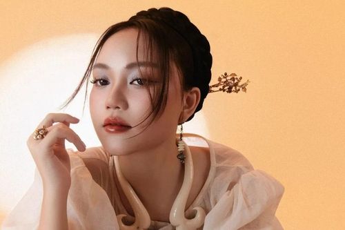 Quán quân The Voice Kids Hà Quỳnh Như: 7 năm 'tập lớn' và cú lột xác với 'Gấy Nghệ'