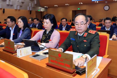 Hà Nội dành 18,9 tỷ đồng hỗ trợ chi trả an sinh xã hội qua tài khoản