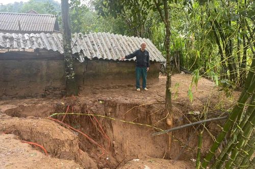 Ổn định lâu dài đời sống người dân vùng sạt lở