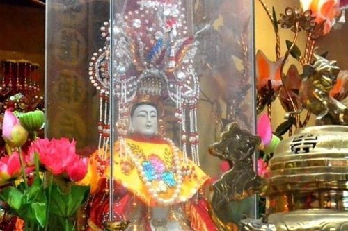 Lễ giỗ bà Phi Yến ở TP.HCM