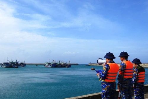 Trường Sa, DK1 chủ động ứng phó khẩn cấp với bão số 15