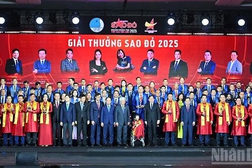 Tuyên dương 100 Sao đỏ - Doanh nhân trẻ Việt Nam tiêu biểu năm 2025