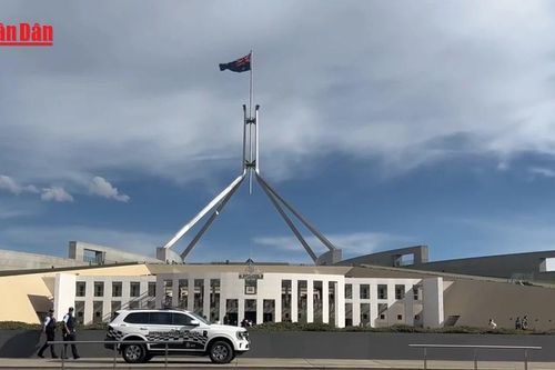 Hai thiếu niên Australia kiện Chính phủ vì lệnh cấm mạng xã hội