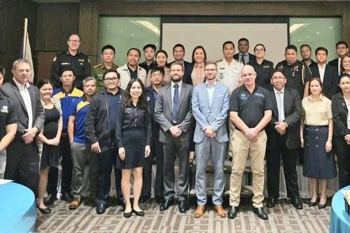 Tăng hợp tác khu vực ngăn chặn buôn bán trái phép rác thải nguy hại qua biên giới