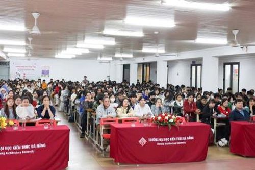 Tập huấn tăng cường kỹ năng phòng, chống ma túy cho sinh viên