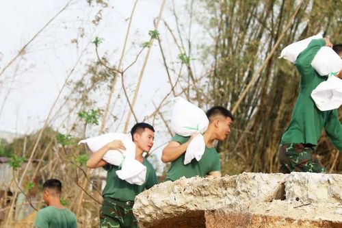 Bão lũ dồn dập, Gia Lai công bố tình huống khẩn cấp thiên tai