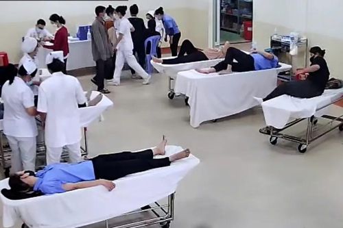 Hàng chục người tại TPHCM nhập viện, nghi ngộ độc thực phẩm