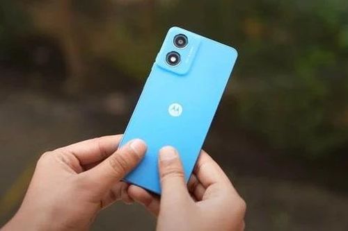 Smartphone siêu pin, vua giá rẻ của Motorola lên kệ