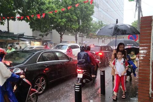 Hà Nội 'chốt' 12.000 đồng/tiếng cho việc trông học sinh ngoài giờ chính khóa