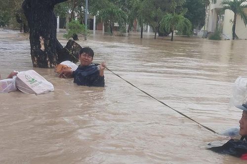 Bão lũ gây thiệt hại hơn 11.600 tỉ đồng, Gia Lai công bố tình huống khẩn cấp về thiên tai