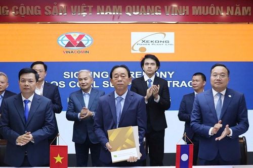 Vinacomin ký kết Hợp đồng mua bán than với đối tác Lào