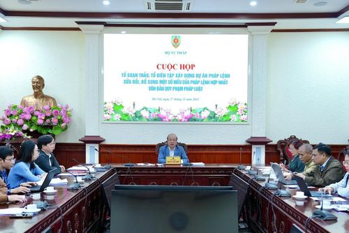 Cần xử lý triệt để các khó khăn, vướng mắc trong công tác hợp nhất văn bản