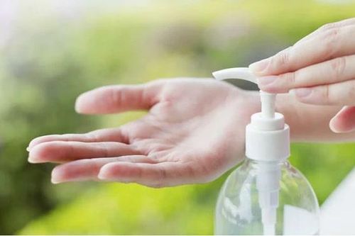 Khởi tố bảo mẫu tắc trách để bé 2 tuổi uống chất tẩy rửa dẫn đến tử vong