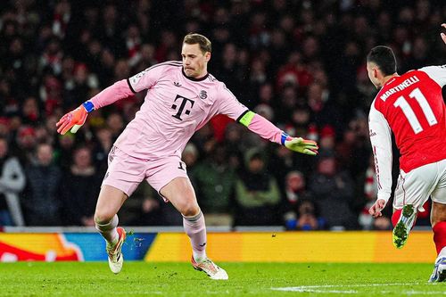 Arsenal hạ Bayern: Vẻ đẹp Pháo thủ và món quà Neuer