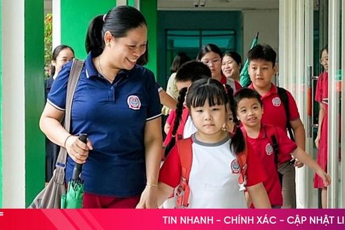 Trường học ở Hà Nội được thu 12.000 đồng/giờ nếu phụ huynh đón con muộn