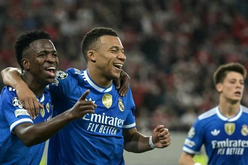 Hàng loạt 'cơn mưa bàn thắng' tại đấu trường Champions League