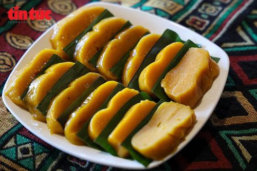 Bánh giò bầu – sản vật độc đáo hút khách tại làng du lịch cộng đồng Hữu Liên