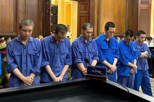 Nhóm bị cáo lập 168 công ty 'ma' bán hóa đơn khống, thu lợi hàng trăm tỷ đồng ở Tp.HCM lĩnh án